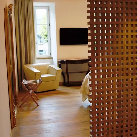 Restaurant Aupres D'angele ホテル Marcillac-Vallon