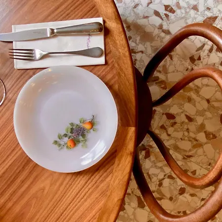 Ξενοδοχείο Restaurant Aupres D'angele Marcillac-Vallon