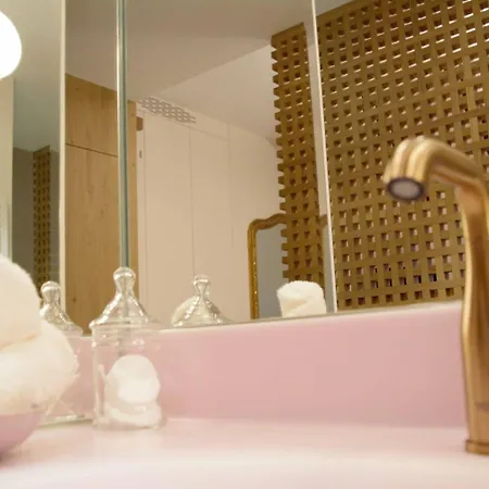 Restaurant Aupres D'angele Hotel