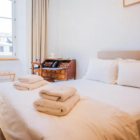 Restaurant Aupres D'angele Hotel Marcillac-Vallon